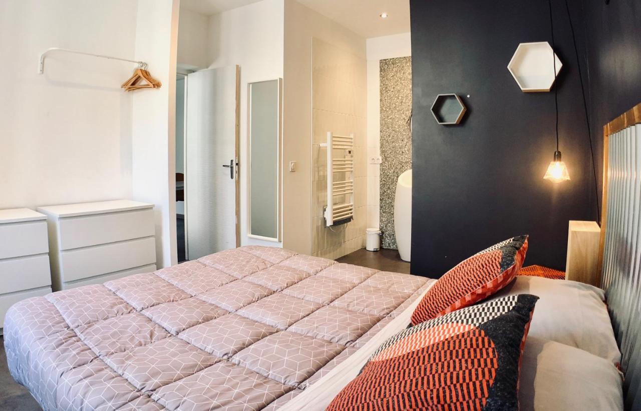 Appartements Entre Provence Et Camargue Tarascon Bagian luar foto