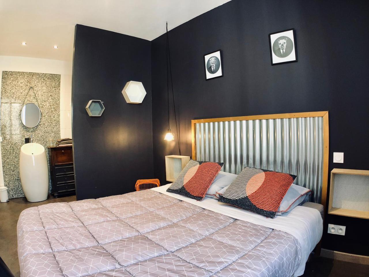 Appartements Entre Provence Et Camargue Tarascon Bagian luar foto